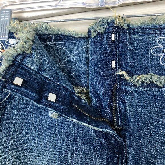 INC Denim Mini Skirt Sz 6 Blue Jean Fringe Embroidered Beaded Y2K Stretch - Picture 2 of 9